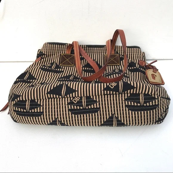 DOONEY & BOURKE sailboat canvas shoulder bag - Picture 4 of 9